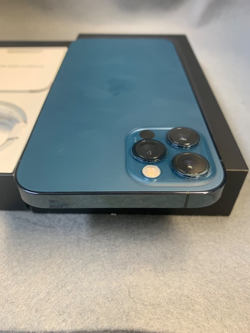 美品　国内版　SIMフリー　iPhone12 Pro　 256GB