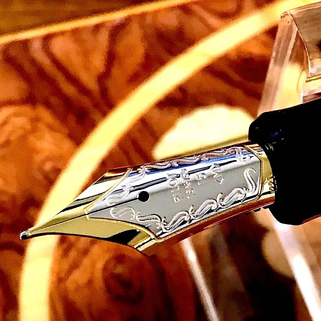 ☆ほぼ新品☆最極上品☆素晴らしいパイロットカスタム845漆万年筆(M)