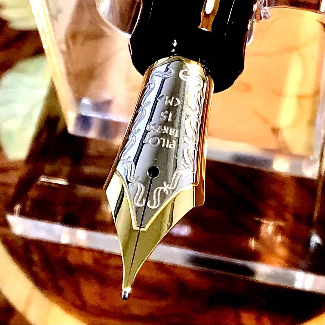 ☆ほぼ新品☆最極上品☆素晴らしいパイロットカスタム845漆万年筆(M)