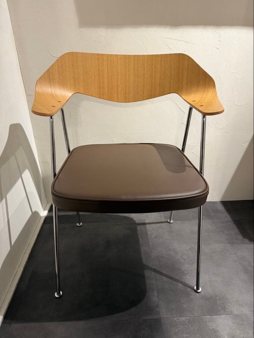 美品 ロビンデイ Case Furniture 675チェア 本革