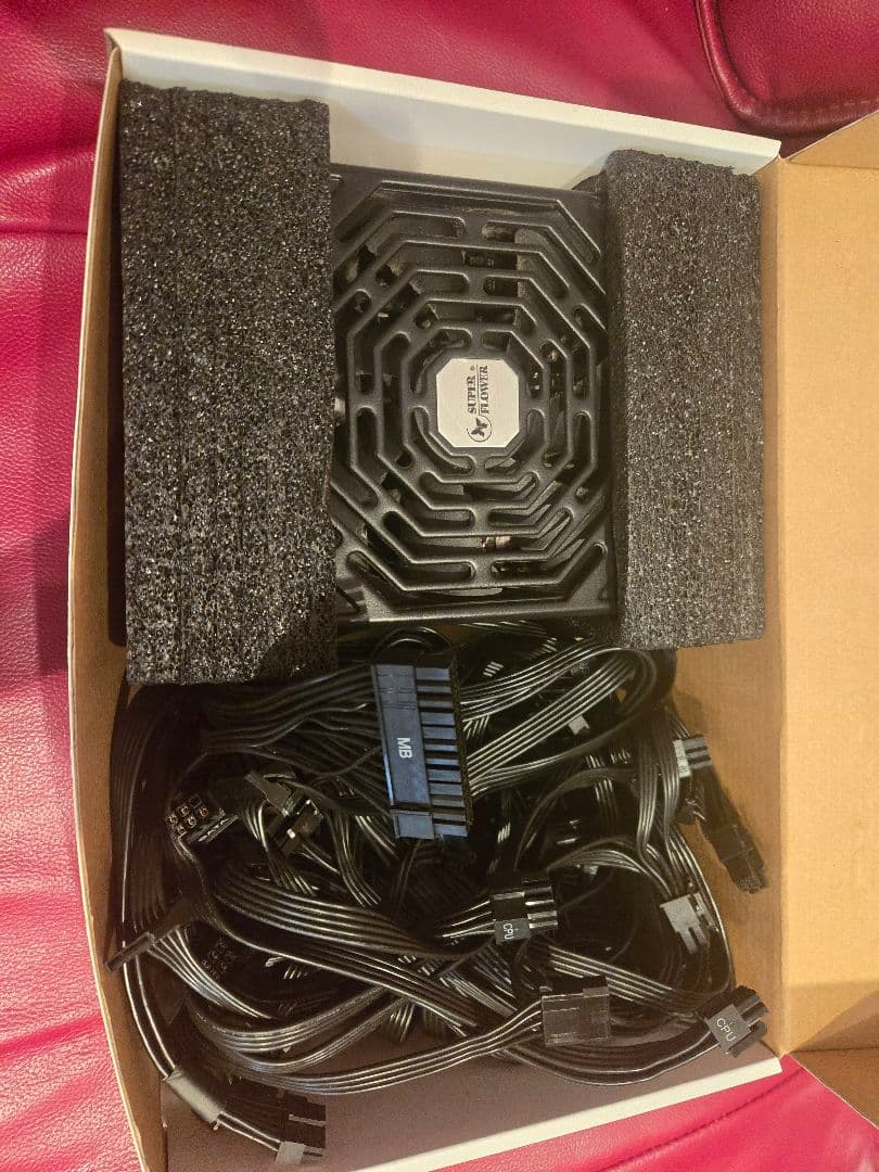 電源ユニット Superflower LEADEX PLATINUM SE 1000W