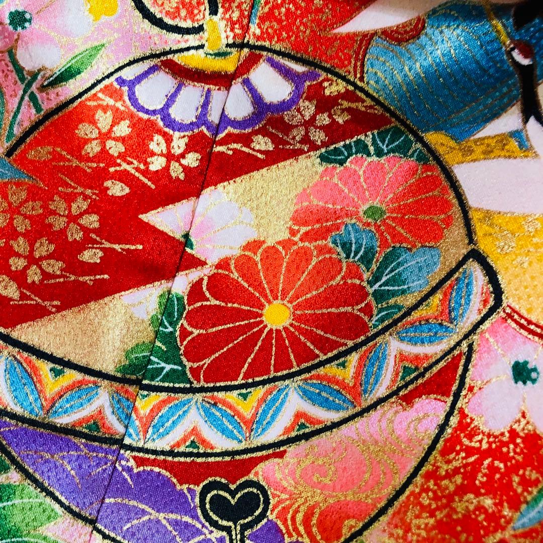 七五三七歳❣️四つ身着物光沢地未使用⭐︎赤地手毬花金彩煌びやか絢爛⭐︎完全フルセット