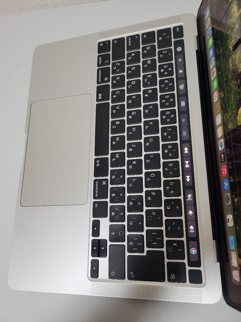 美品 MacBook Pro 2020 i5/16GB/512 充電78回