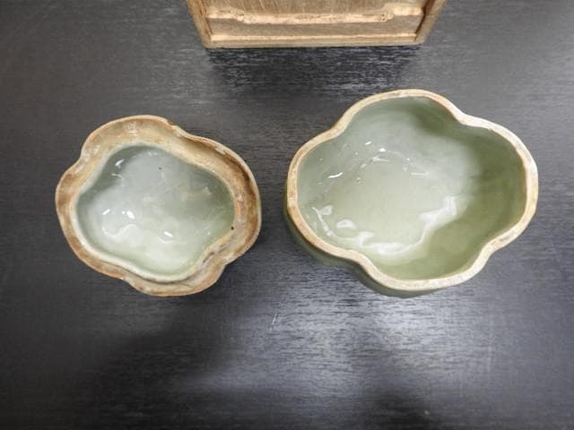 青磁蓋物　七官？天龍寺？　合わせ箱　MA378