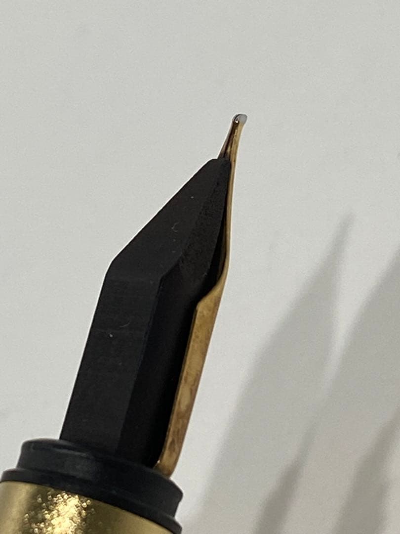 MONTBLANC noblessé 万年筆　未使用