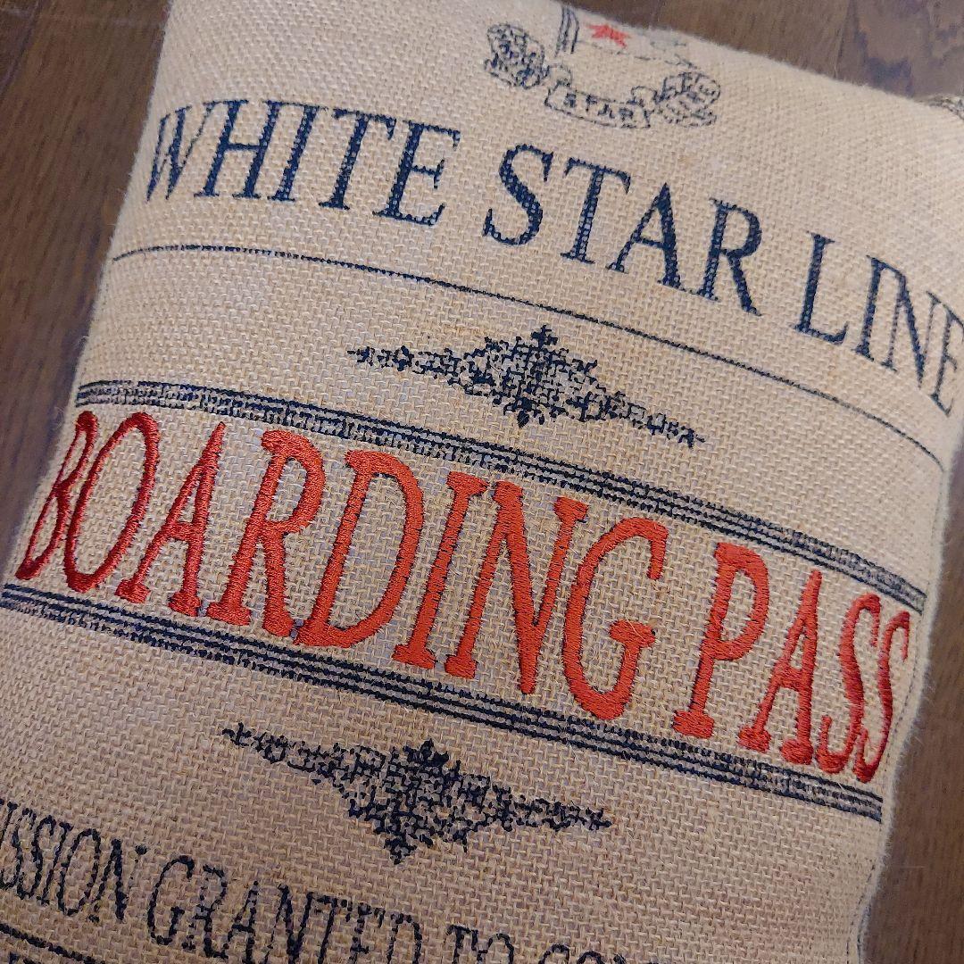 TITANIC　麻袋風　デザイン　クッション