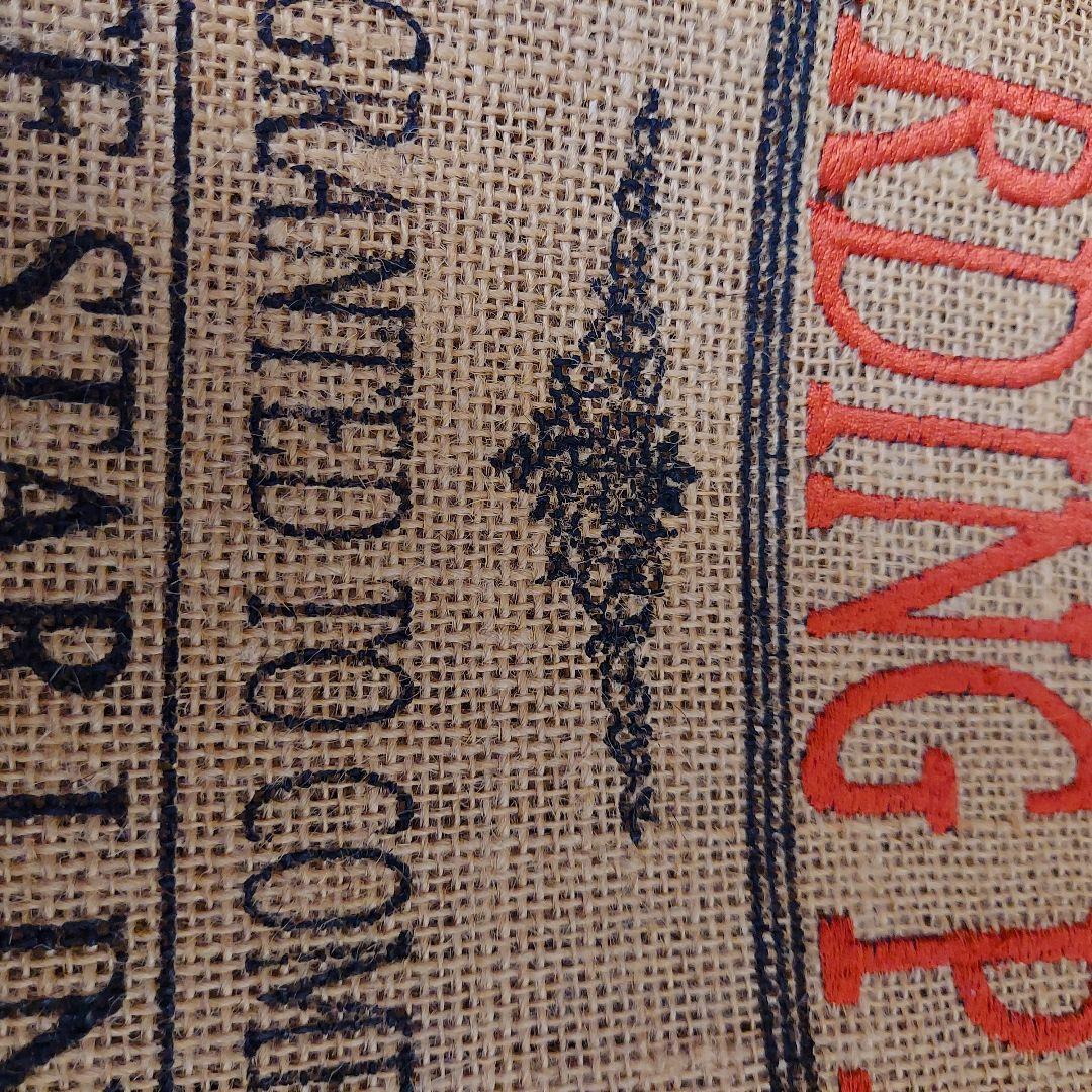 TITANIC　麻袋風　デザイン　クッション