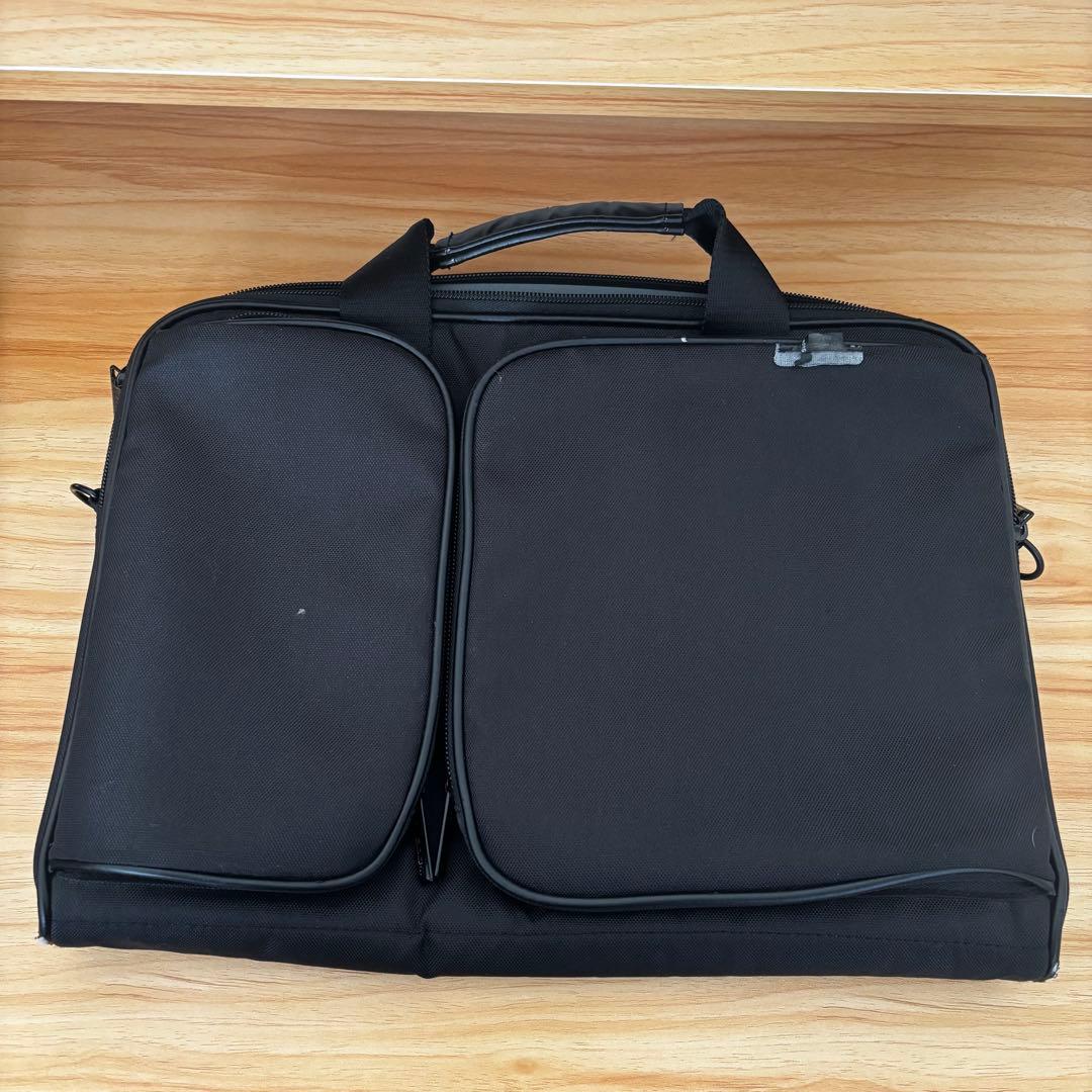 【FUJITSU】ノートPC i5搭載 メモリ8GBSSD256GB／Win11