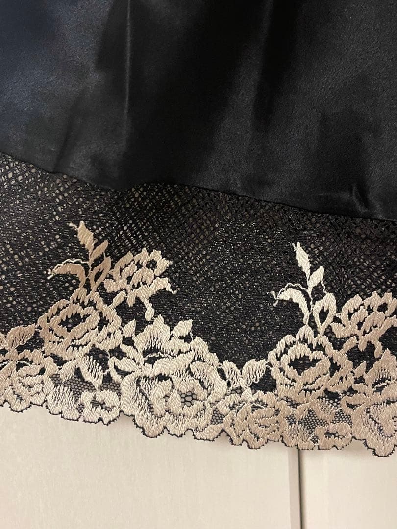 【試着のみ・新品タグ付き】Intimissimi シルク100% キャミソール