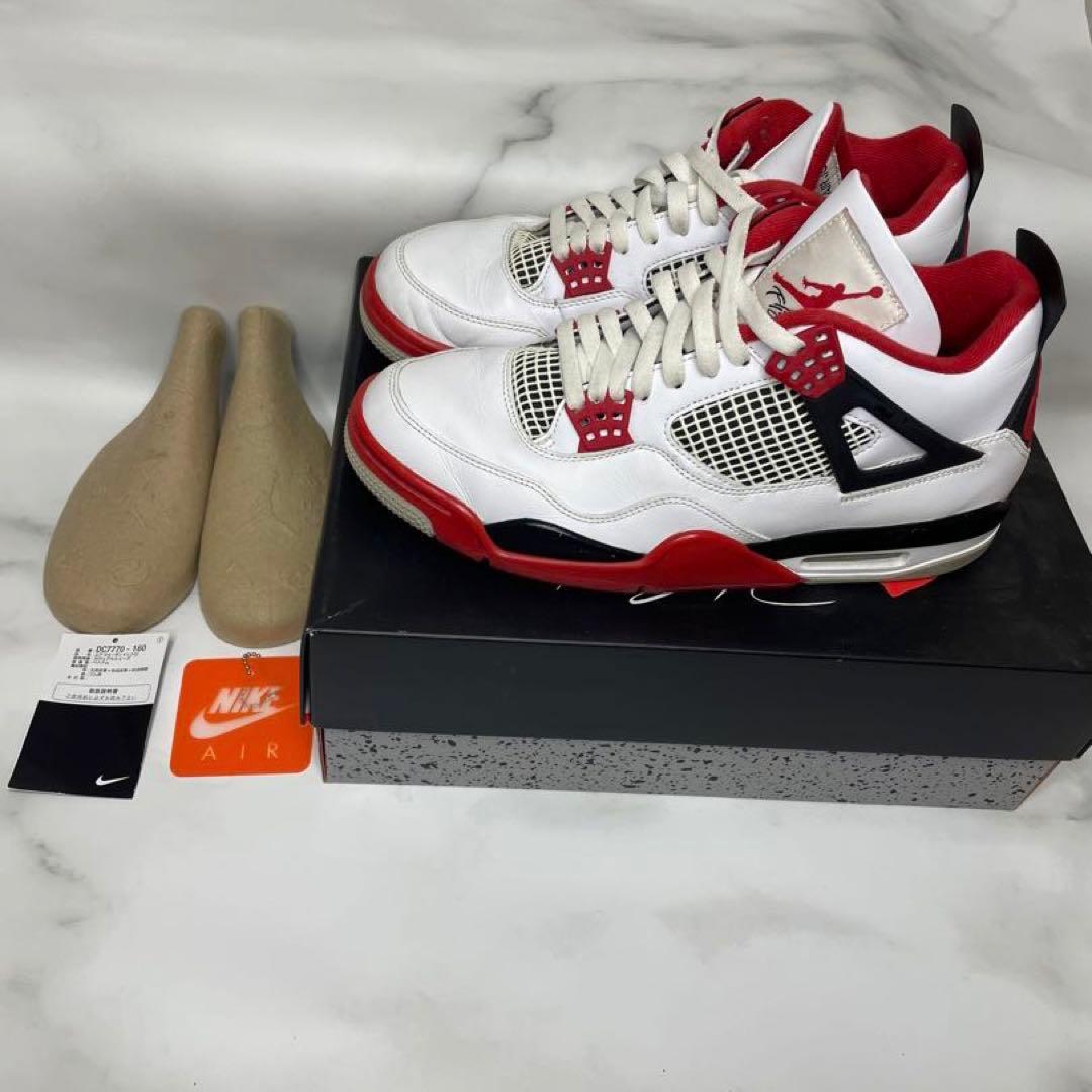 ジョーダンさん専用ページAir Jordan 4 Retro