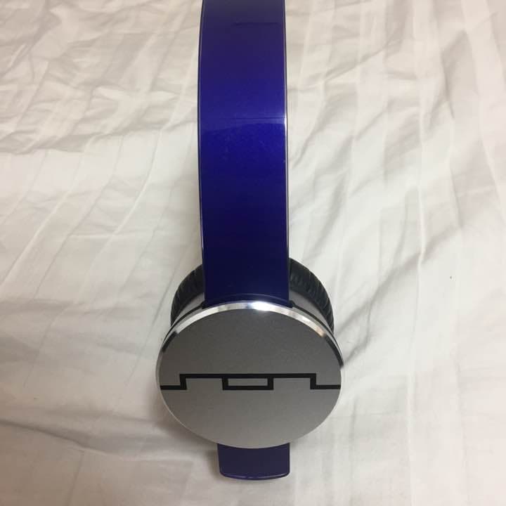 SOL REPUBLIC ヘッドフォン