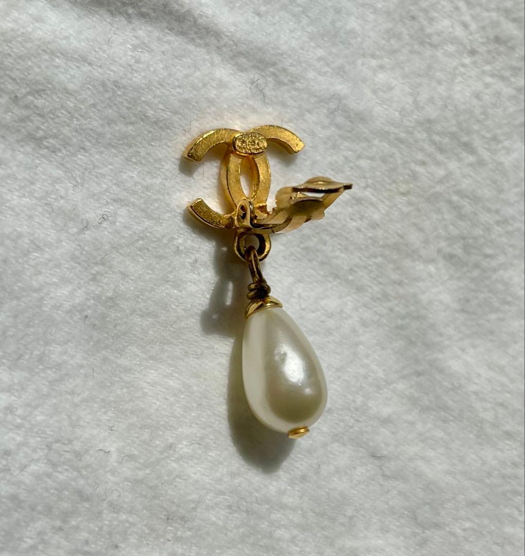 CHANEL ゴールドパールイヤリング【ヴィンテージ品】(片耳用)