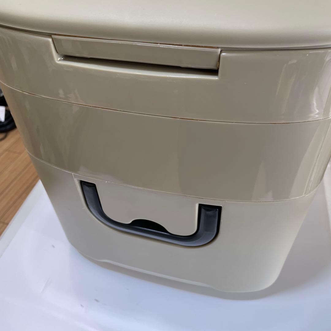 池商　冷凍冷蔵庫　２６Ｌ　ＲＡ－ＣＦＲ２６　ジャンク