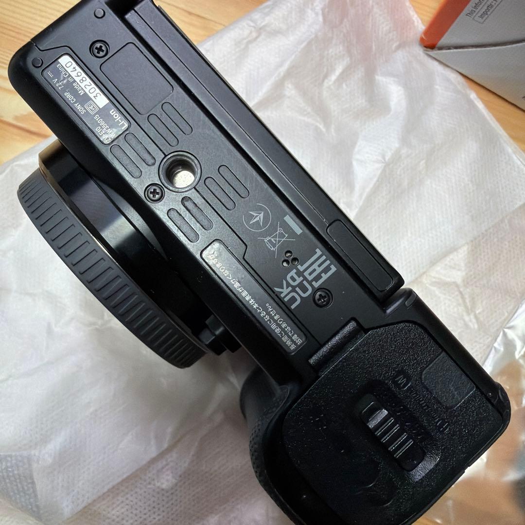 SONY ZV-E10 ミラーレスカメラ ボディ　本体