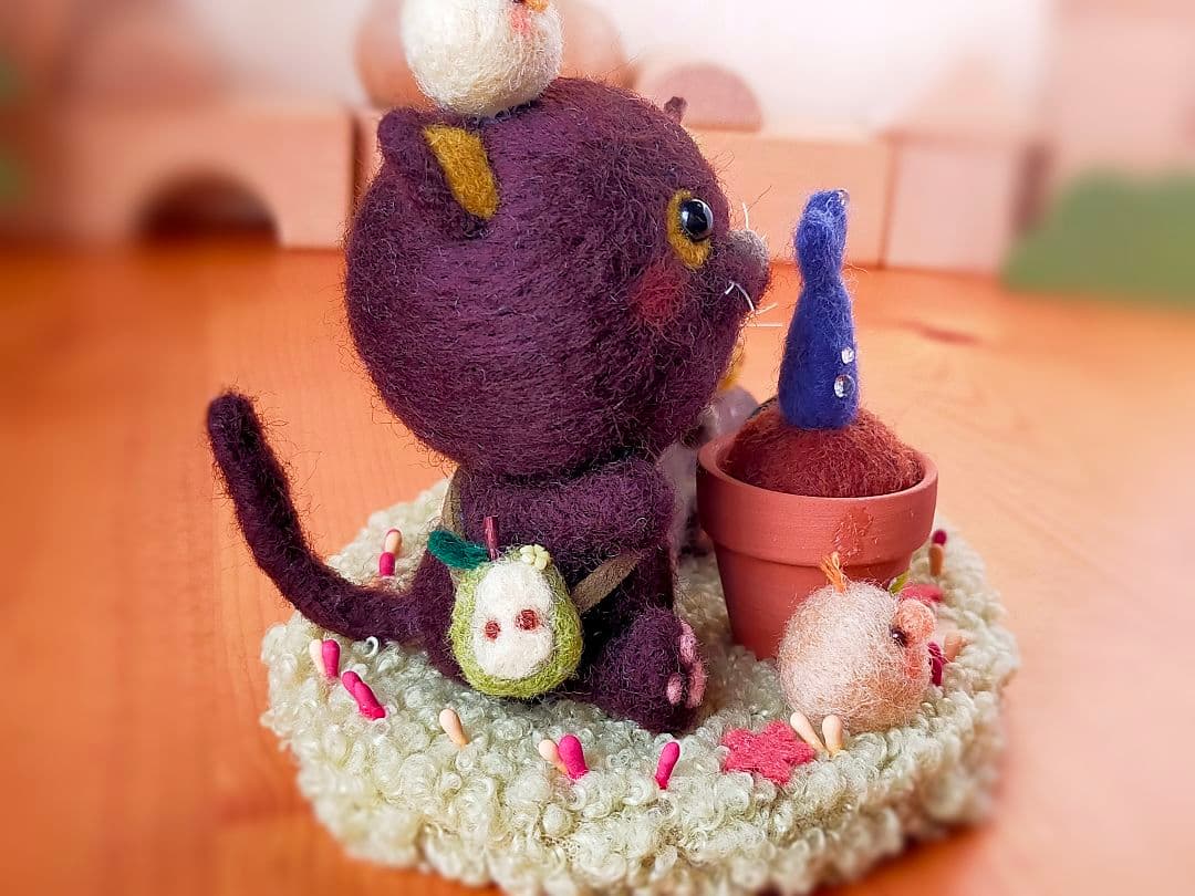 ✿羊毛フェルト✿くろねこ✿種を植えました✿