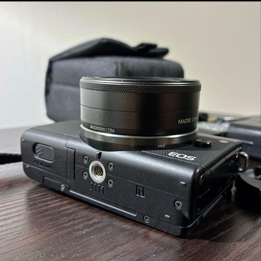 Canon EOS M100ミラーレスカメラ 22mmレンズ付き