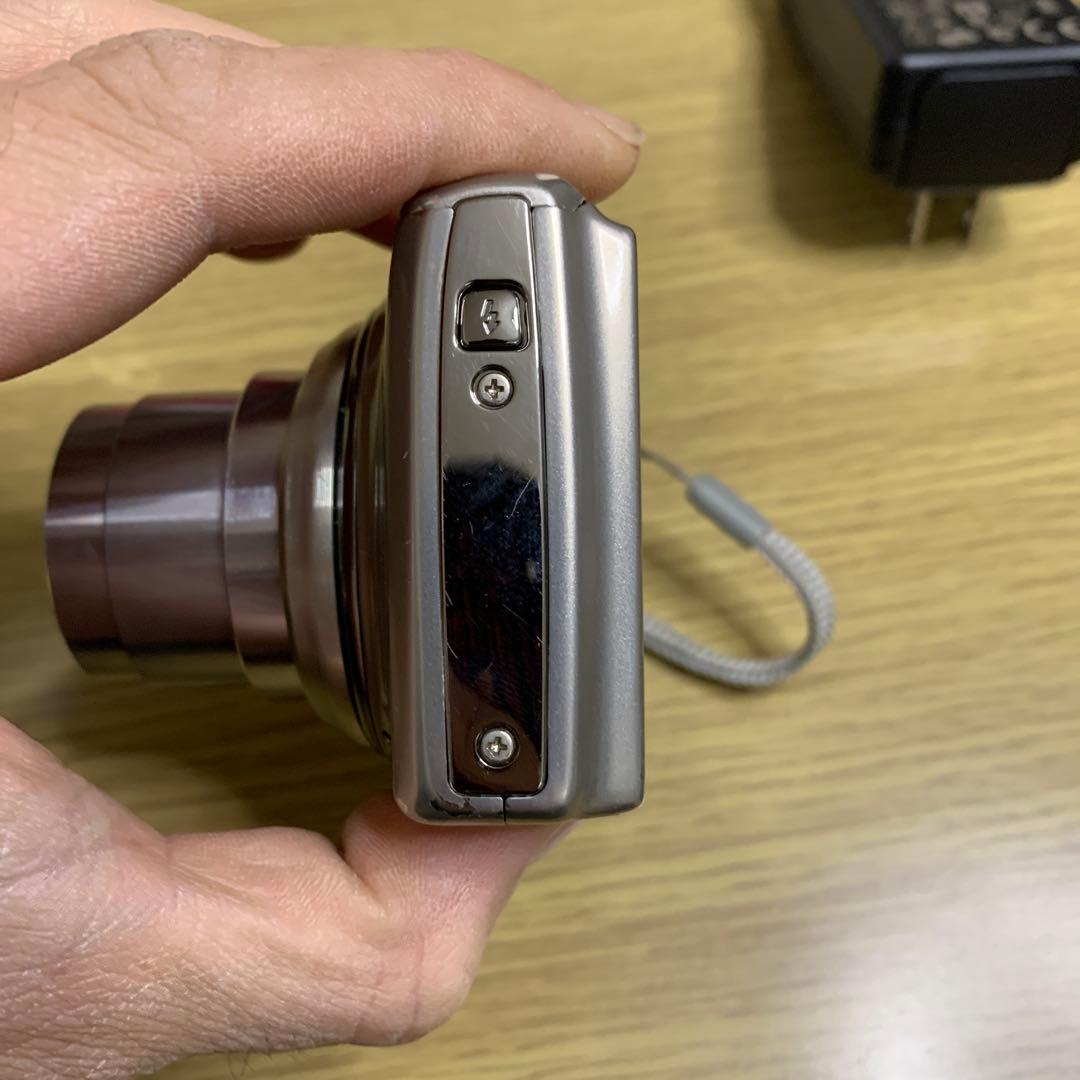 FUJIFILM　Finepix F800EXR