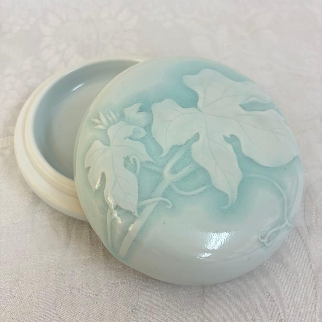 陶房 游騁窯 天坊昌彦 蔦文印盒 香合 茶道具 青磁