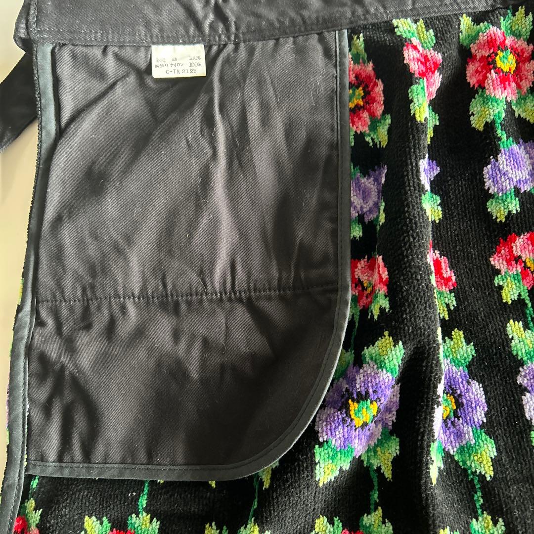 FEILER 花柄エプロン 黒