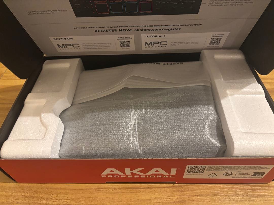 【美品】Akai Pro MPC Studio MKII