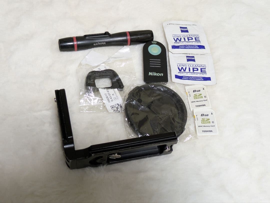 Nikon D7500 本体と付属品　シャッターカウント62775