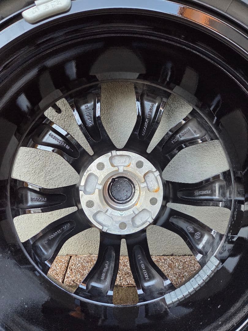 【プンプン】カングー3 純正タイヤ・ホイール 205/55/R17