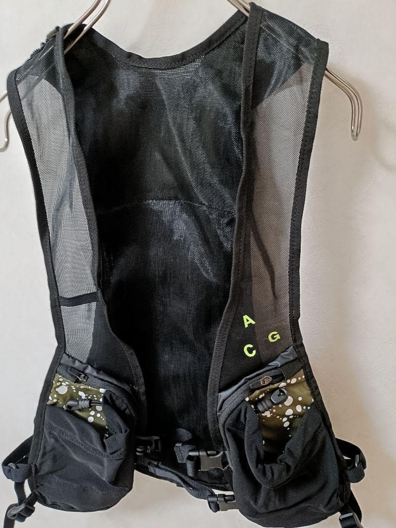 Nike ACG ランニングベスト　ジャケット　マラソン　フィッシング