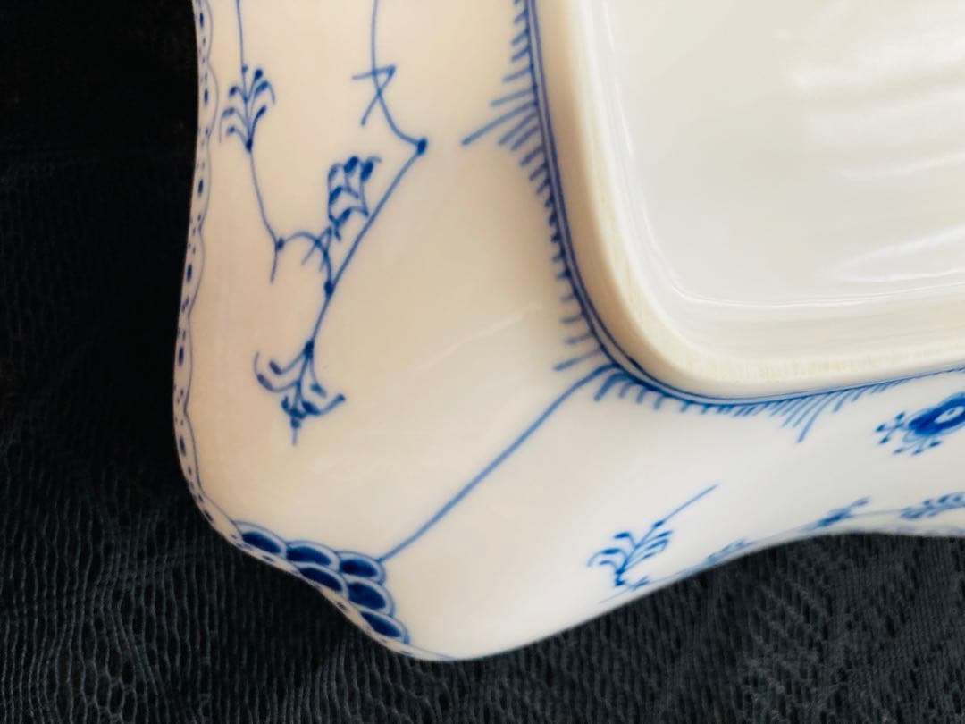 ロイヤルコペンハーゲン ブルーフルーテッドハーフレース 578