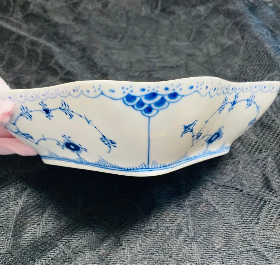 ロイヤルコペンハーゲン ブルーフルーテッドハーフレース 578