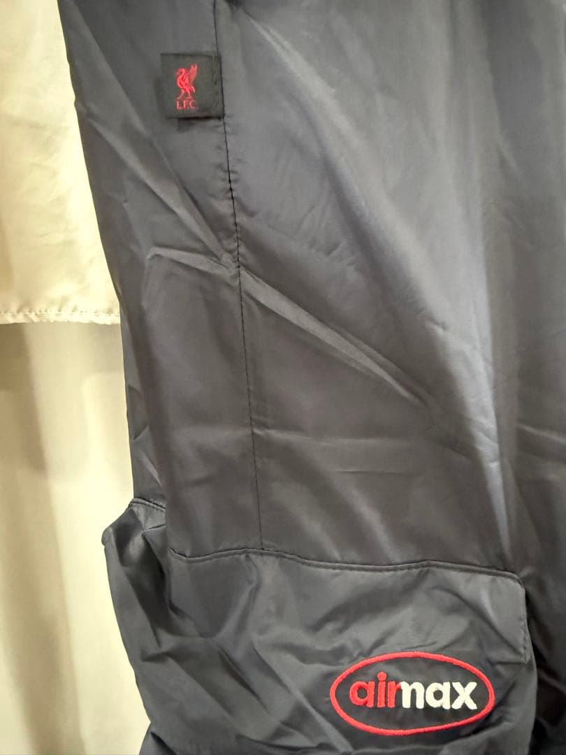 【新品】 リバプールFC NIKE テック パンツ エアーマックス