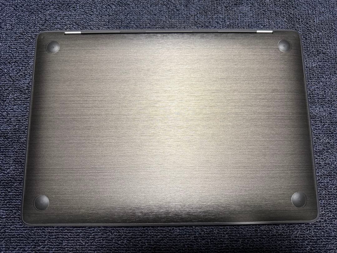 MacBook Pro 13.3インチ M1 8GB 箱・純正充電器付