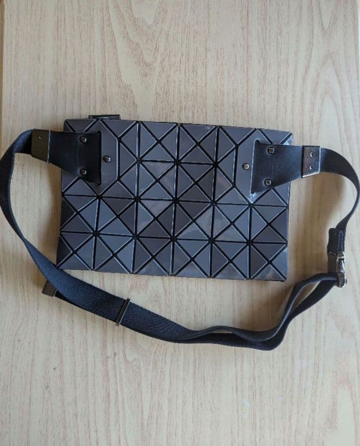 バオバオ イッセイミヤケ ボディバッグ