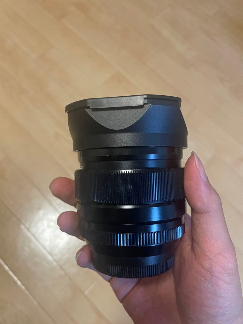 FUJIFILM XF23mmF1.4Rレンズ　レンズフード付き
