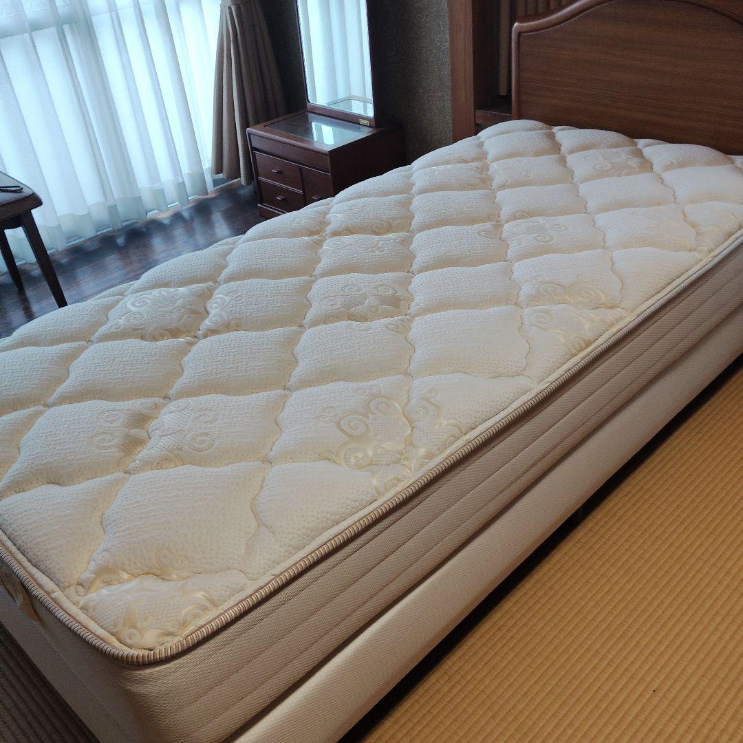 kINGSDOWN CROWN INPERIAL ベッド