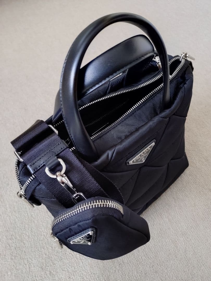 直営店購入 PRADA ナイロン ミニパデット ショルダー付きトートバッグ