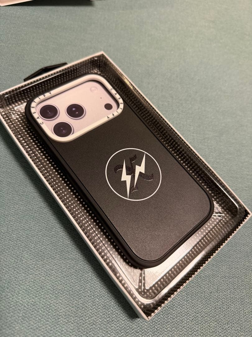 XXX fragment CASETiFY iPhone 17 Proケース