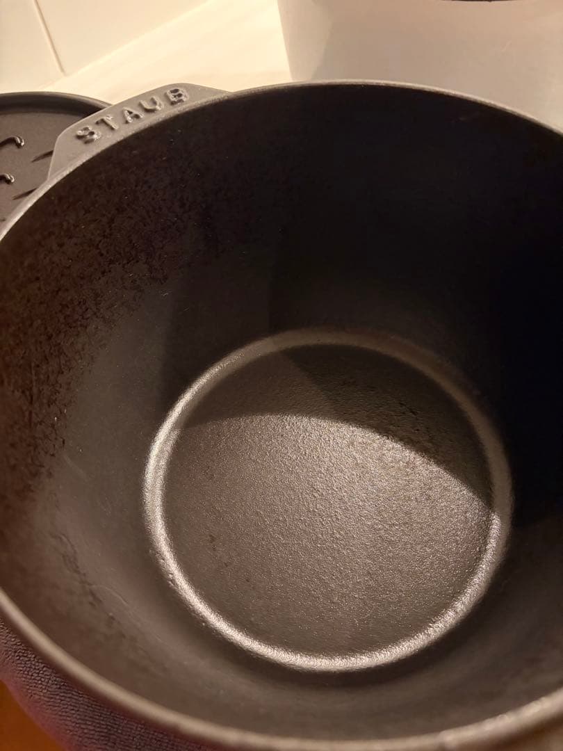 美品です⭐︎STAUB ラ・ココット de GOHAN⭐︎Lサイズ（炊飯用） 黒