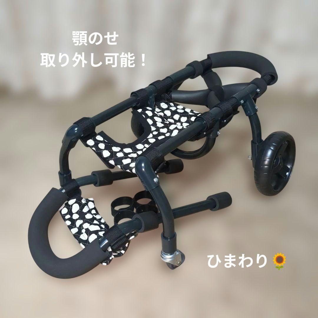 ワンちゃん4輪　リハビリ　食事補助　犬用車椅子　体制維持　犬の歩行器