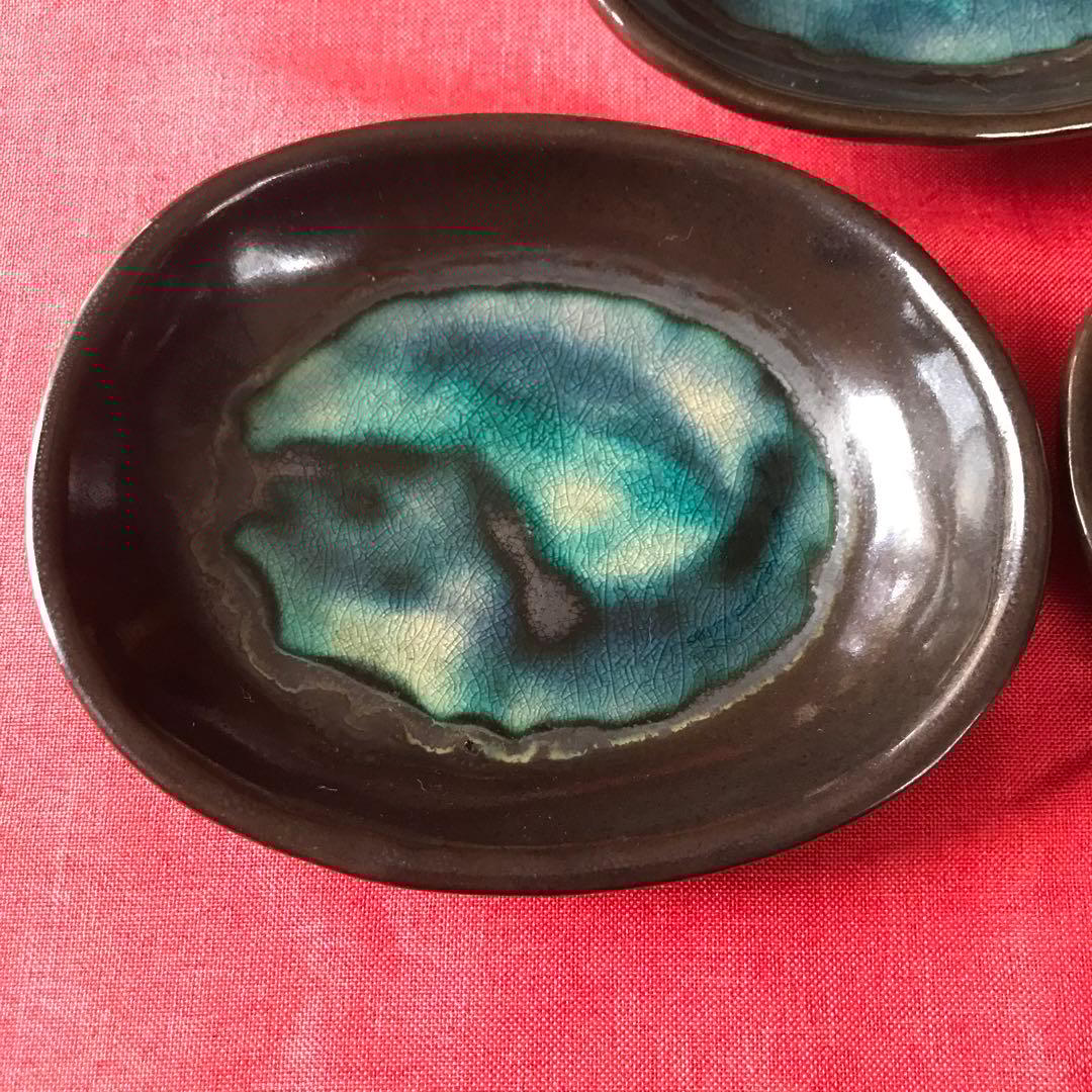 深い青の水色の濃淡が美しい石垣焼の器3枚　和食器　ガラス釉　楕円皿　やちむん