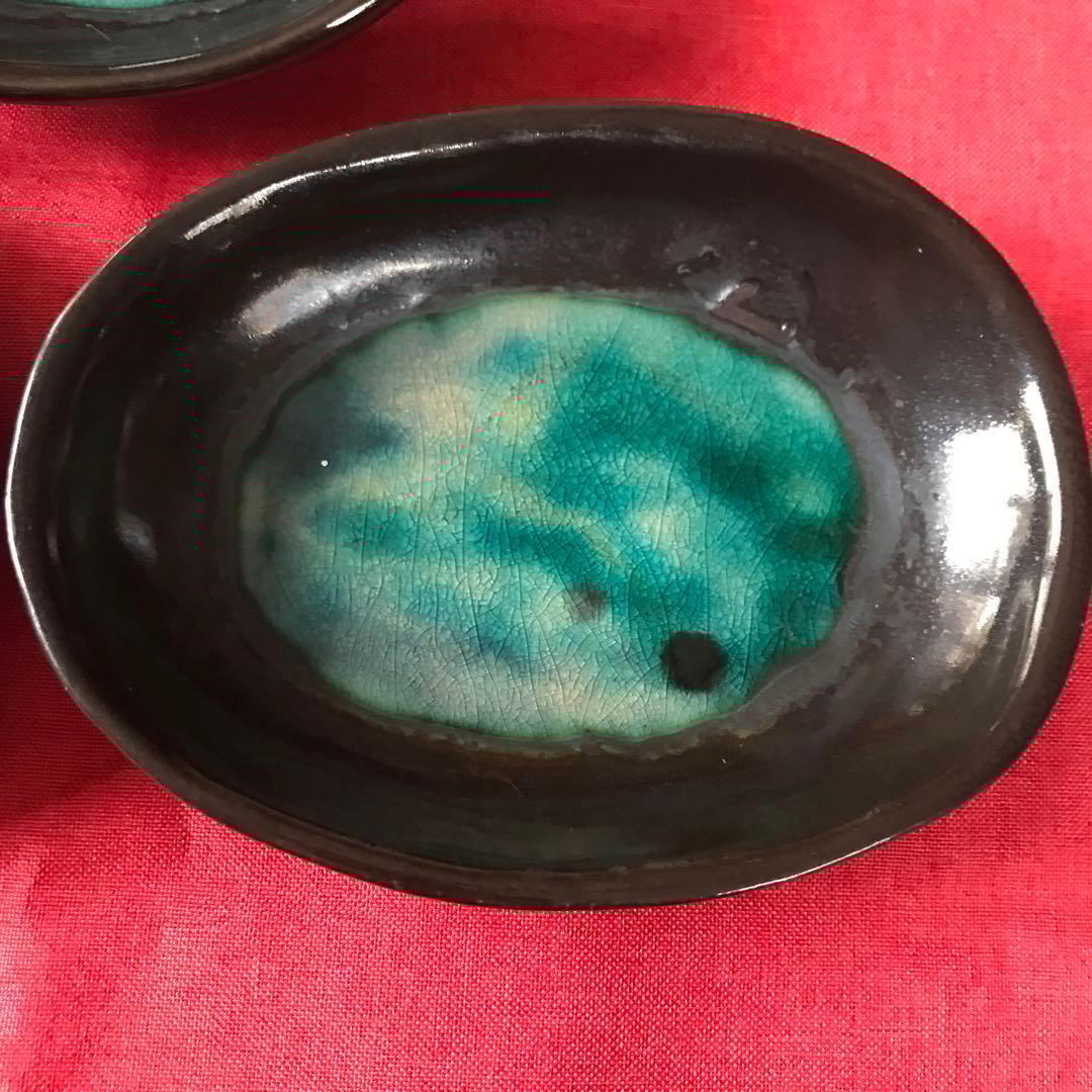 深い青の水色の濃淡が美しい石垣焼の器3枚　和食器　ガラス釉　楕円皿　やちむん