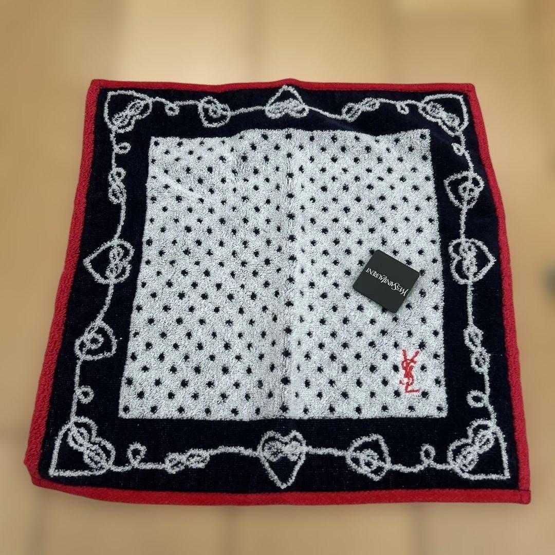 Yves Saint Laurent タオルハンカチ 3枚・スカーフセット