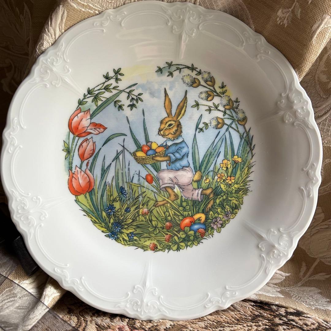 HUTSCHENREUTHER ドイツが彩るイースターバニーと花の祝福プレート