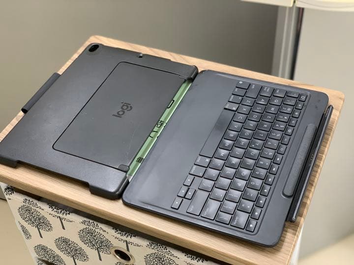 iPad Pro10.5インチ(スマートキーボードApple Pencil付き)