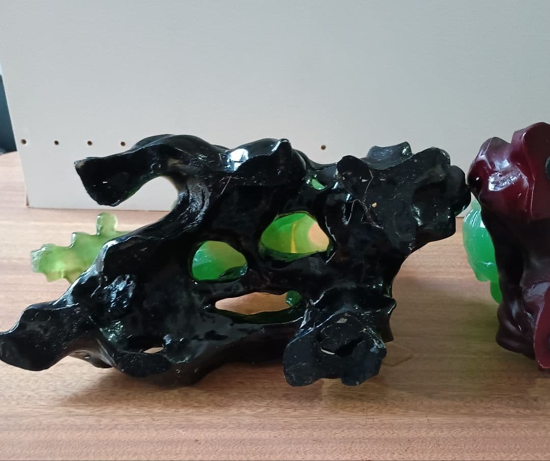 翡翠？ 獅子の置物　縁起物