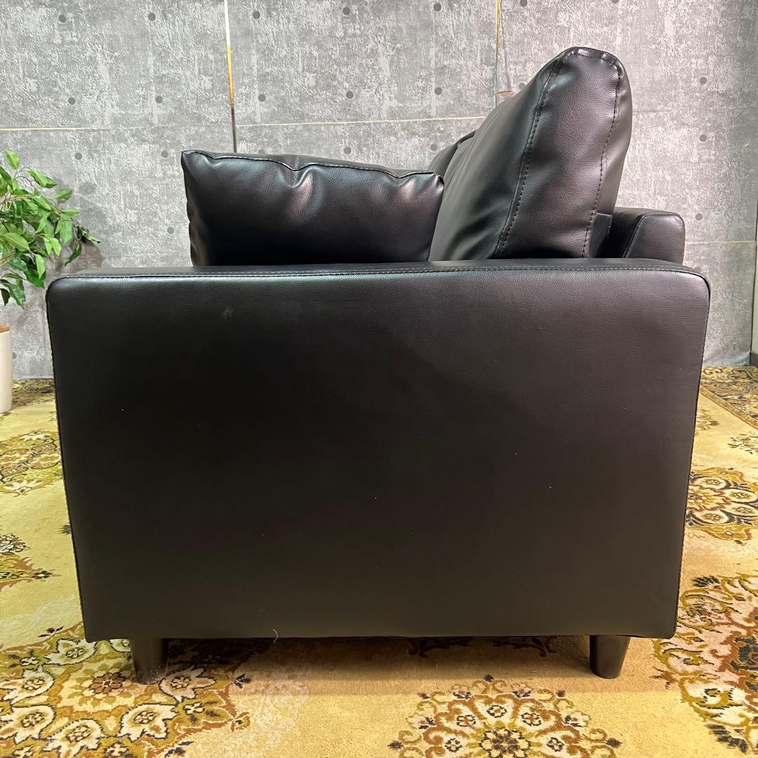 コメント者꧁サンワサプライ꧂ソファ&オットマン&ガラステーブルセット