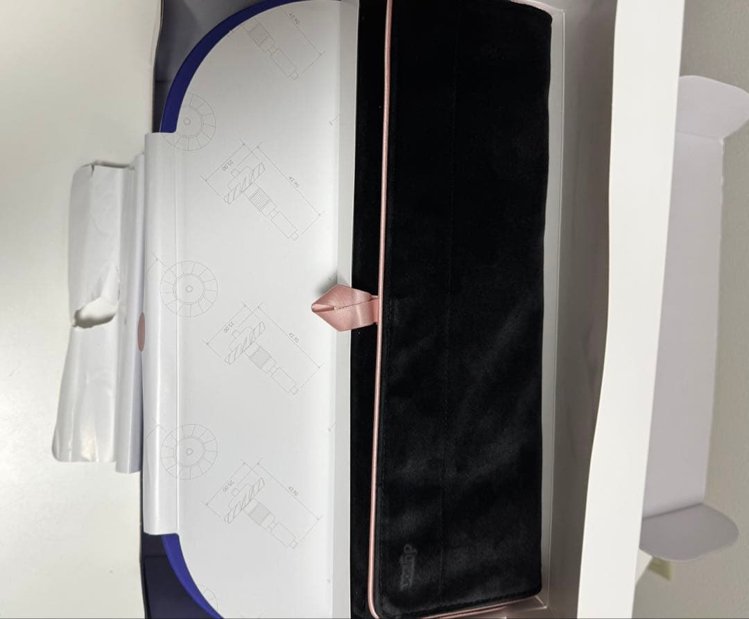 新品未使用　Dyson Airwrap アタッチメントセット（本体なし)