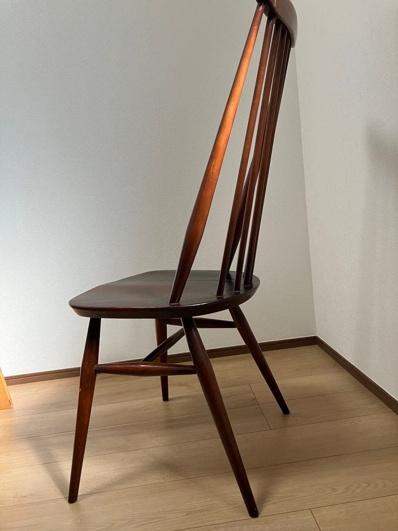 アンティークチェアー