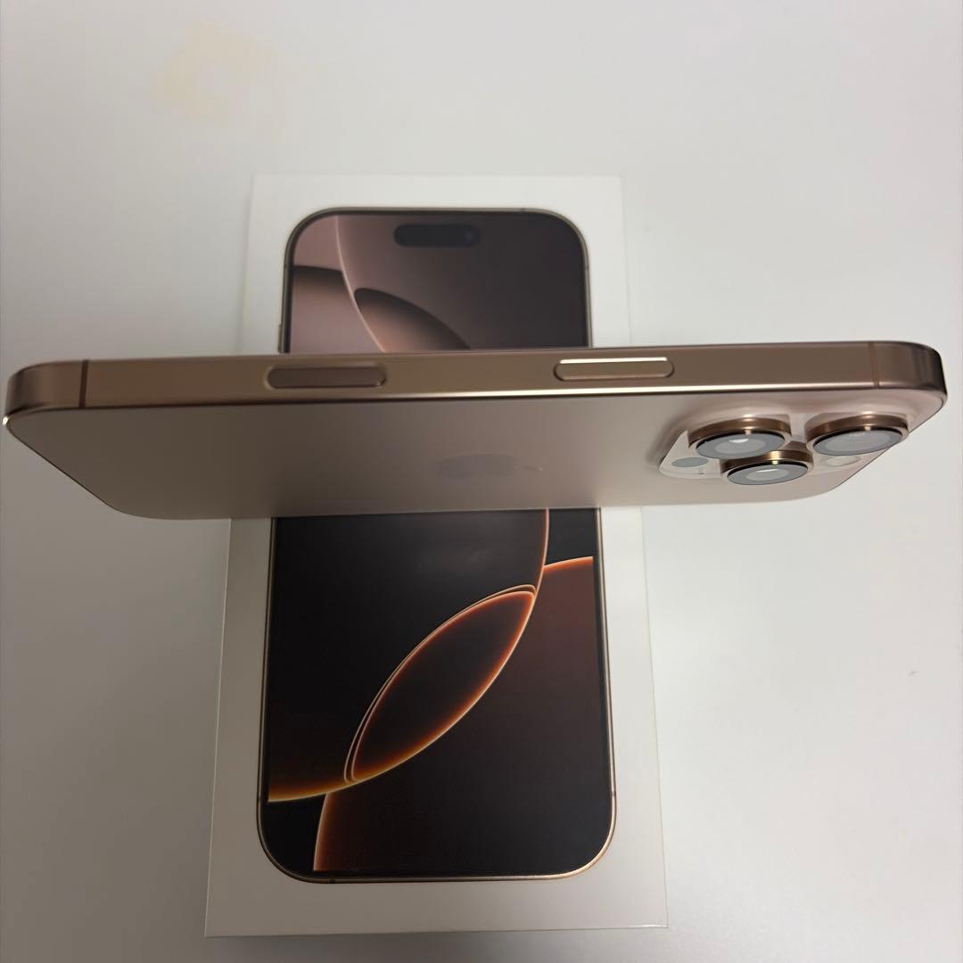 Apple iPhone 16 Pro デザートチタニウム 本体