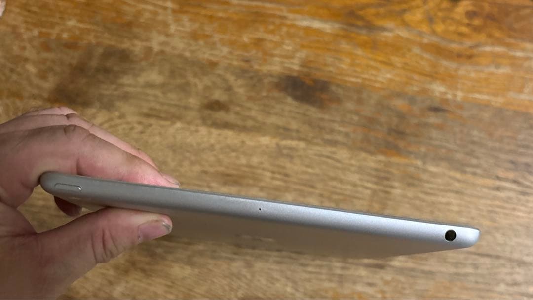 iPad 第7世代　32G Wifi