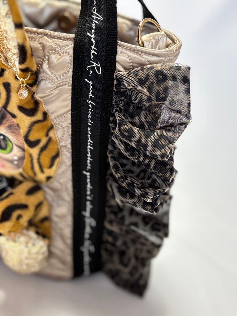 さ*ー様 コヤンイサムチョン　うさちゃん丸底トートバッグ